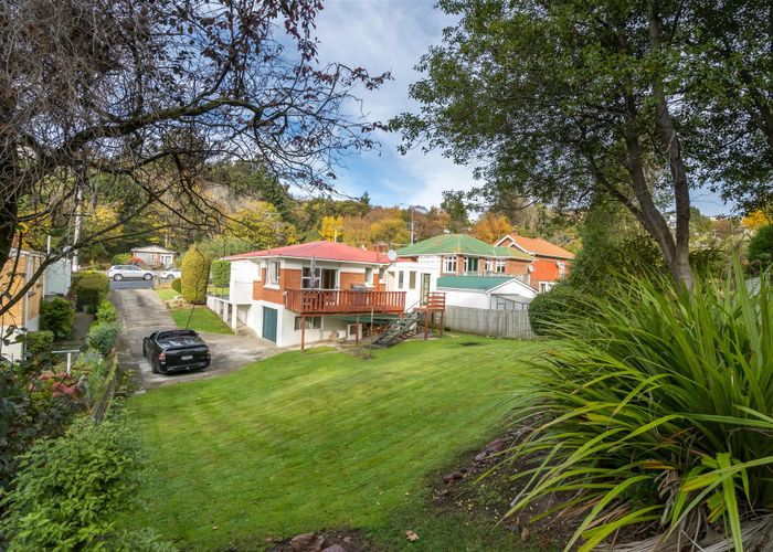  at 16 Corstorphine Road, Corstorphine, Dunedin