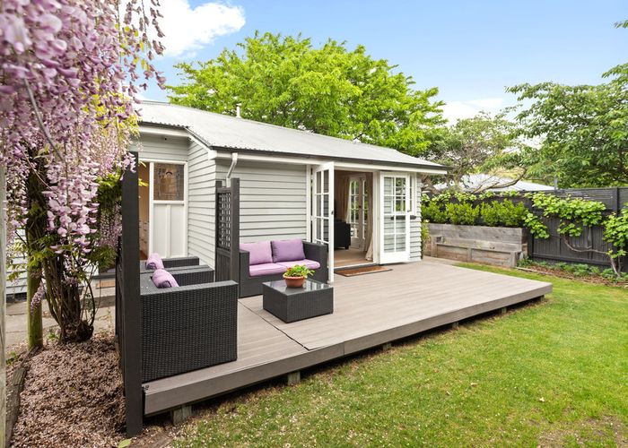  at 17 Riverview Street, Beckenham, Christchurch