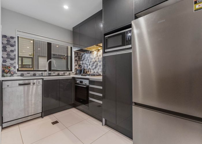  at 8 Shahkot Way, Papatoetoe, Manukau City, Auckland