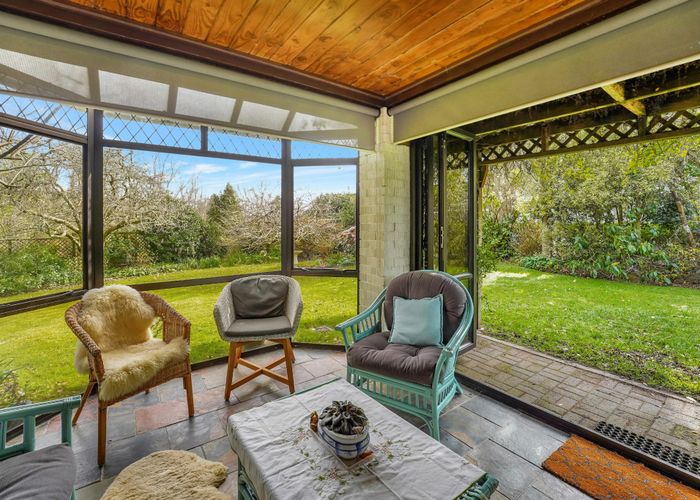  at 31 Marlowe Drive, Leamington, Cambridge