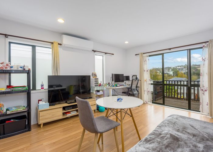  at 33/10-26 John Jennings Drive, Oteha, North Shore City, Auckland