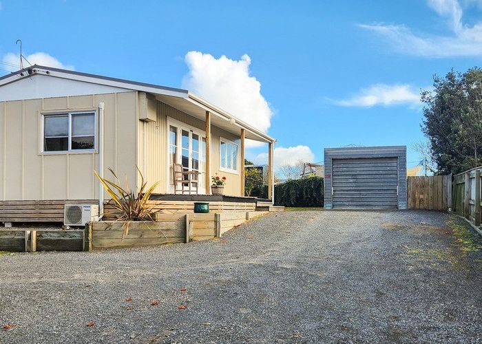  at 47 Gray Avenue, Paraparaumu Beach, Kapiti Coast, Wellington