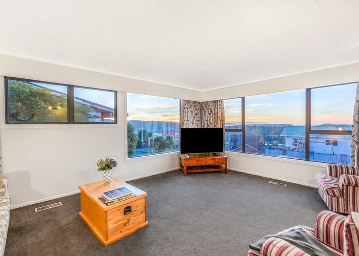  at 6 Ettrick Grove, Papakowhai, Porirua, Wellington
