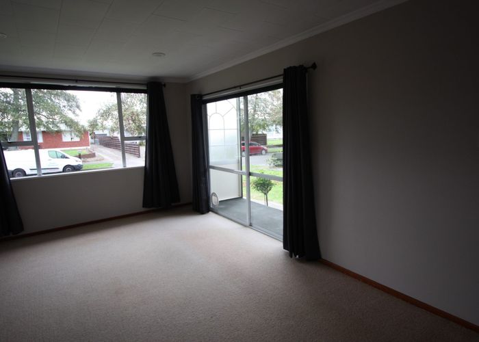  at 12 Raglan Avenue, Cloverlea, Palmerston North