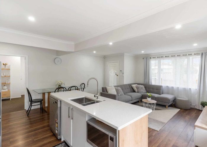  at 11 Harrington Road, Henderson, Waitakere City, Auckland