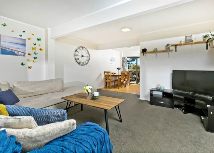  at 15H Roseberry Avenue, Birkenhead, North Shore City, Auckland