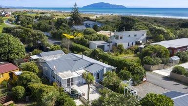  at 30 Kapiti Lane, Otaki Beach, Otaki