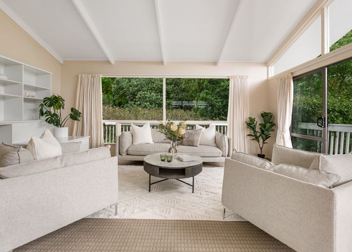  at 33 Kempthorne Crescent, Mission Bay, Auckland