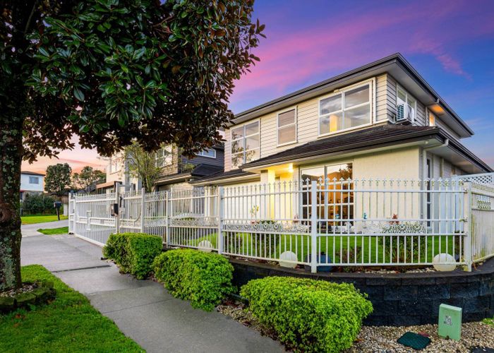  at 33 Sarteano Drive, Manurewa, Manukau City, Auckland