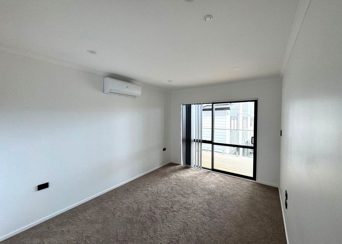  at 11/717 Sandringham Road Extension, Mount Roskill, Auckland City, Auckland