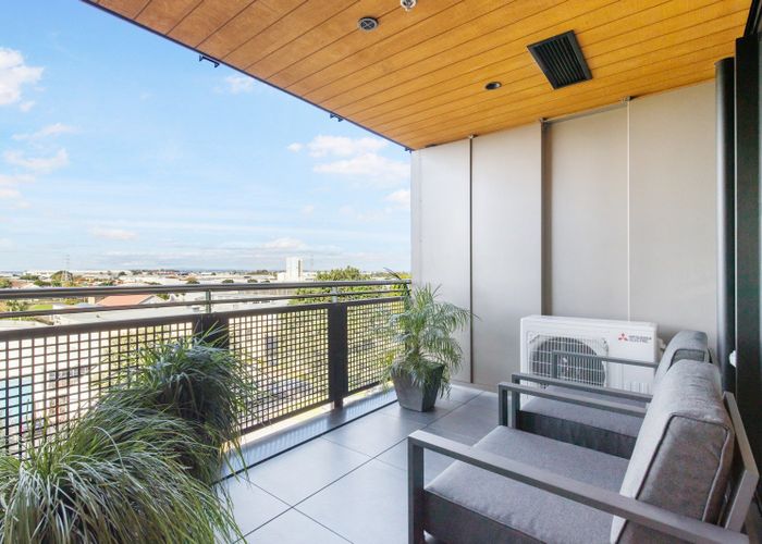  at 320/64 Victoria Street, Onehunga, Auckland City, Auckland