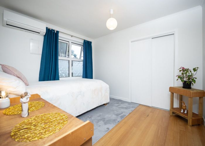  at 15 Enderby Drive, Te Atatu Peninsula, Waitakere City, Auckland