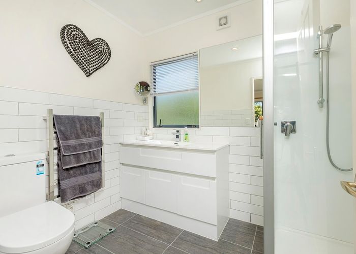  at 2/38 Rarangi Road, St Heliers, Auckland