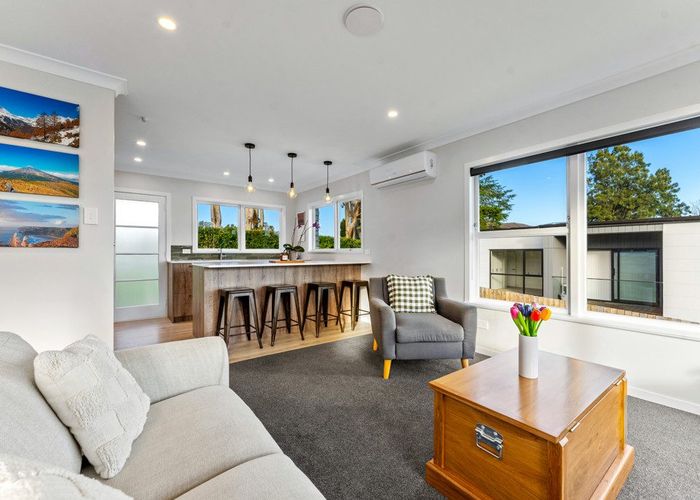  at 1/22 Gladys Avenue, Glenfield, North Shore City, Auckland