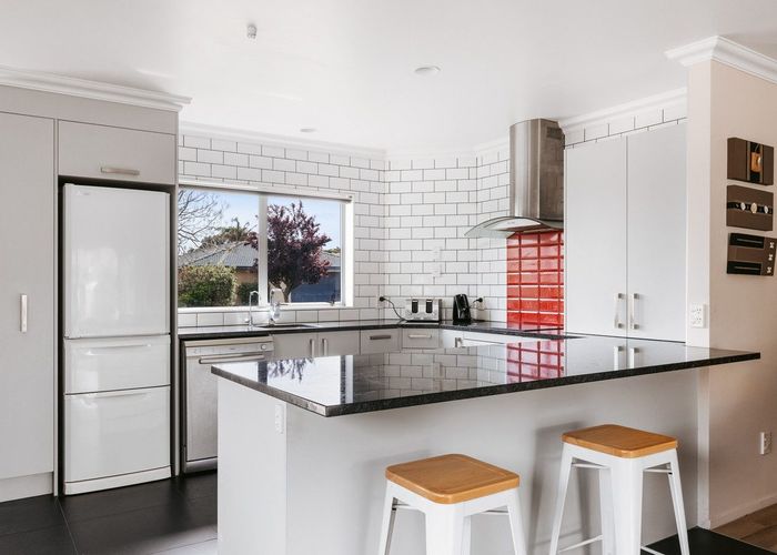  at 10 Webb Place, Papamoa Beach, Papamoa