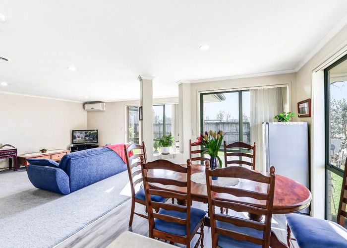  at 19 Nobleman Place, Hamilton East, Hamilton
