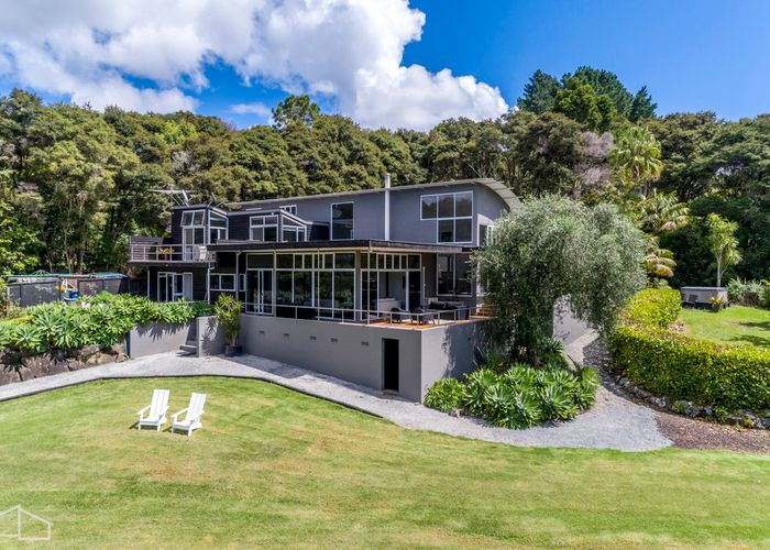  at 180 Forest Hill Road, Waiatarua, Auckland