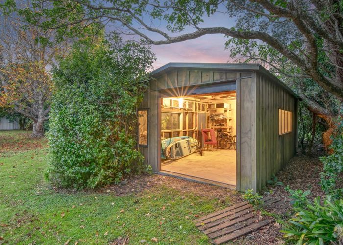  at 9 Glamis Avenue, Manly, Rodney, Auckland