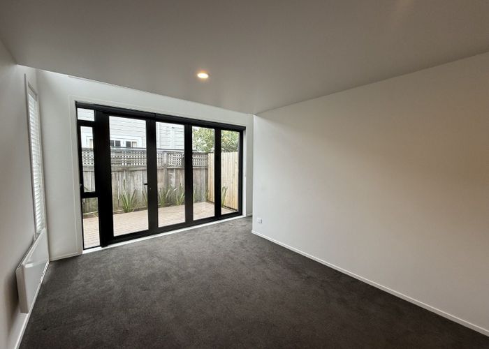  at 7F Wha Street, Lyall Bay, Wellington, Wellington