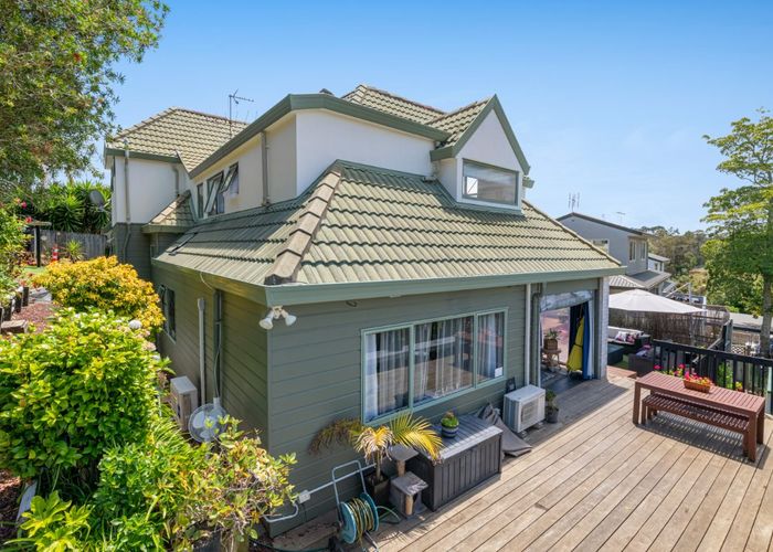  at 3a Pelican Lane, Unsworth Heights, North Shore City, Auckland