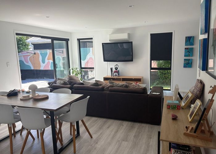  at 120 Seaview Road, Westown, New Plymouth, Taranaki