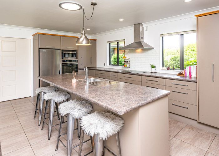  at 11 Cotswolds Close, Otamatea, Whanganui, Manawatu / Whanganui