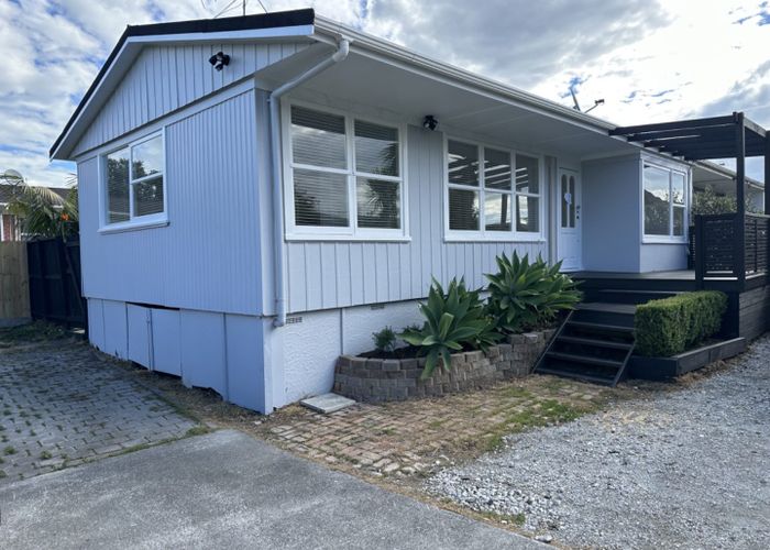 at 4/106 Nile Road, Milford, Auckland