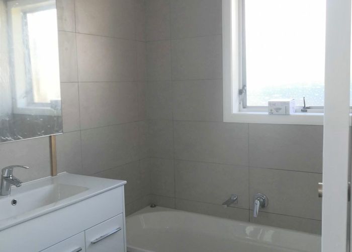  at 32 Walworth Avenue, Pakuranga Heights, Auckland