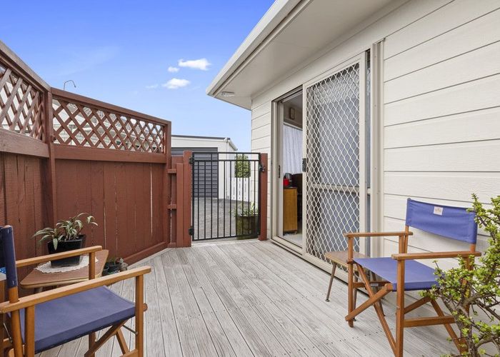  at 3/9 Kelvin Place, Westown, New Plymouth
