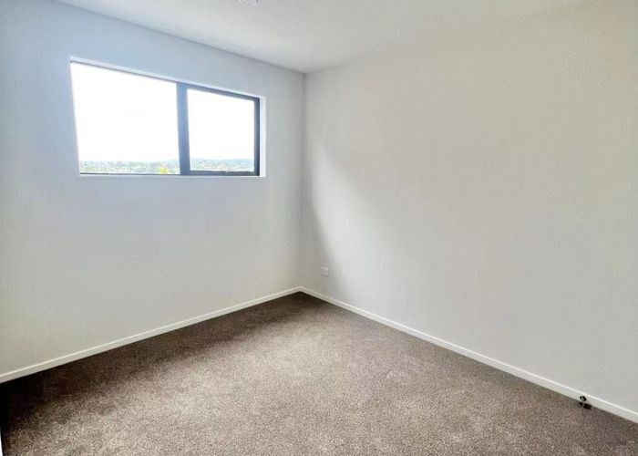  at 1 Benchmark Drive, Massey, Waitakere City, Auckland