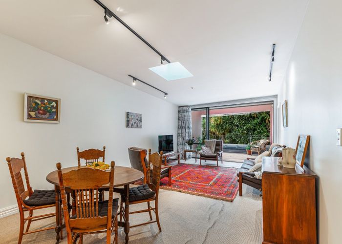  at 3/36 Victoria Road, Devonport, Auckland