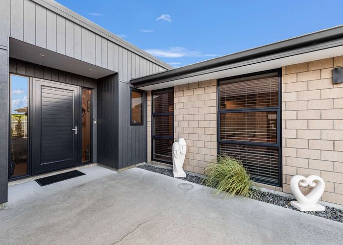  at 45 Golf Vue Place, Castlecliff, Whanganui, Manawatu / Whanganui