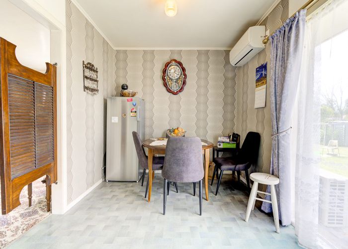  at 15 Pryce Place, Silverdale, Hamilton