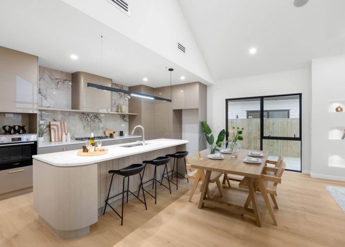  at 6 Tuwai Crescent, Opaheke, Papakura, Auckland