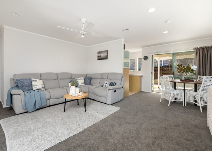 at 27 Redmond Street, Judea, Tauranga