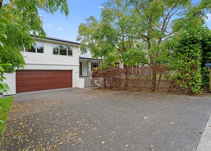  at 2 William Street, Highlands Park, New Plymouth