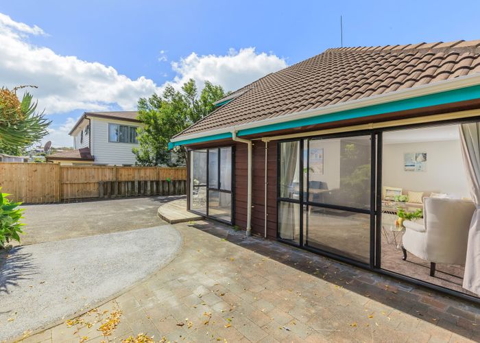  at 1b Livingstone street, Milford, North Shore City, Auckland