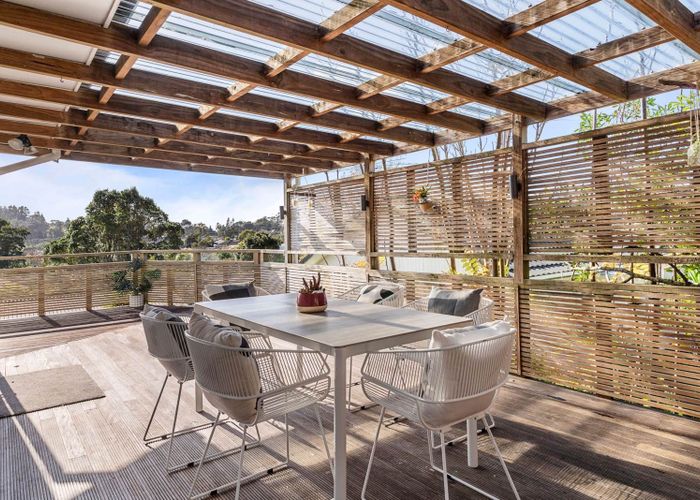  at 14 Roick Parade, Glen Eden, Auckland