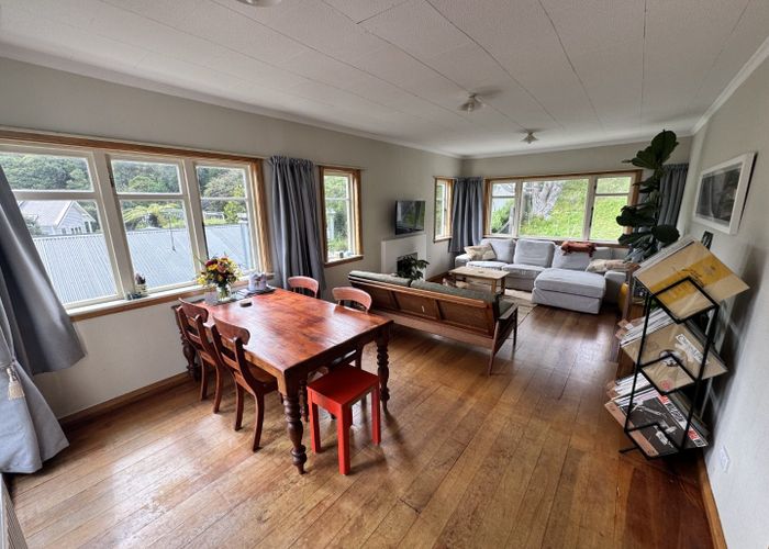  at 111 Nevay Road, Miramar, Wellington, Wellington