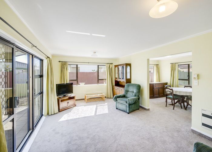  at 2/52 Avondale Road, Taradale, Napier, Hawke's Bay