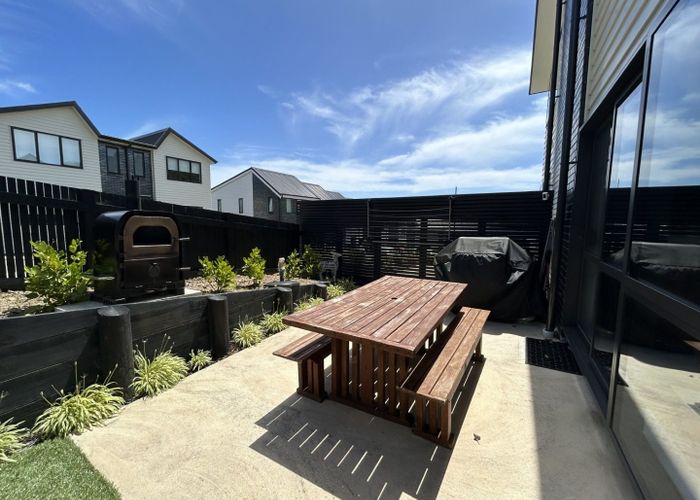  at 20 Oakum Road, Whitby, Porirua, Wellington