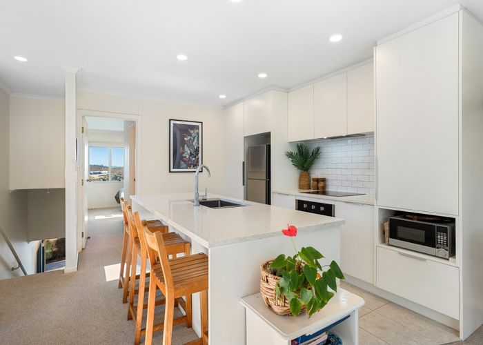  at 5/61 The Avenue, Albany, North Shore City, Auckland