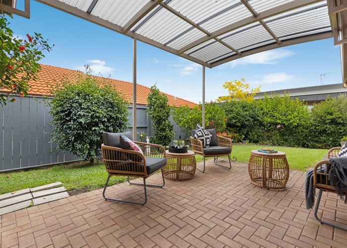  at 33 Richfield Crescent, Westgate, Waitakere City, Auckland