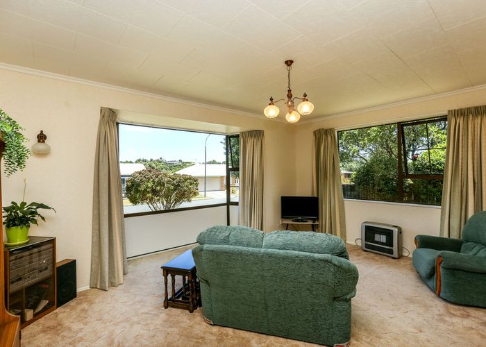  at 4 Squire Place, Blagdon, New Plymouth