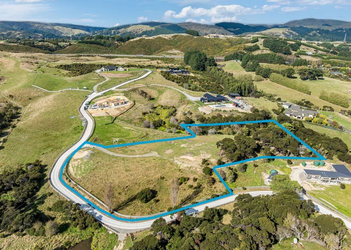  at 4 Karamu Way, Pauatahanui, Porirua, Wellington