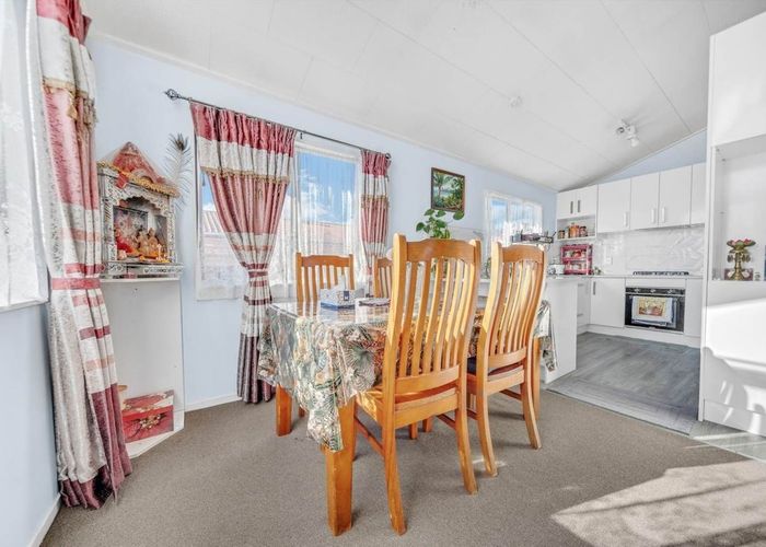  at 28 Matthews Road, Flat Bush, Manukau City, Auckland