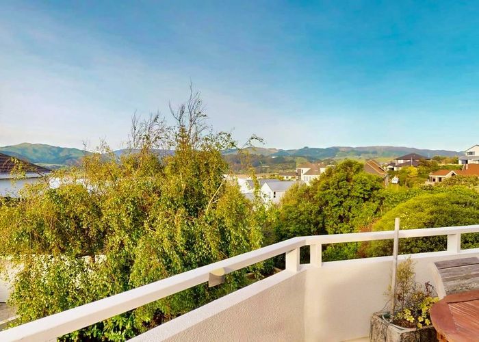  at 4 Inlet Waters, Whitby, Porirua, Wellington