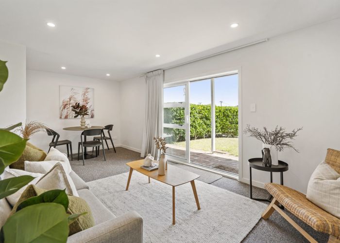  at 2/7 Walter Street, Hauraki, Auckland