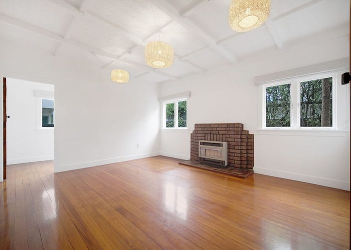  at 114A Kiwi Rd, Point Chevalier, Auckland City, Auckland