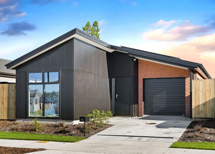  at 15 Waruhia Crescent, Rototuna, Hamilton, Waikato
